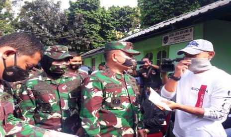 Panglima Kodam (Pangdam) Jaya Mayjen Dudung Abdurachman dan Direktur Hukum Angkatan Darat (Dirkumad) Brigjen Tetty Melina Lubis.