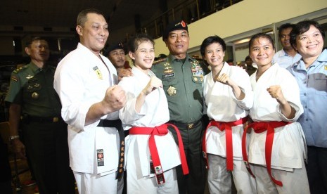 Panglima TNI Jenderal Moeldoko ketika membuka Kejurnas Karate Piala Panglima TNI III.