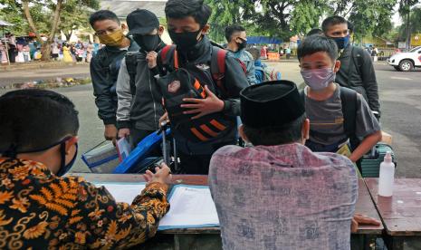 Sebanyak 55 santri di Pondok Modern Gontor Kampus II telah dinyatakan sembuh dari Covid-19. Jumlah ini termasuk laporan tambahan empat santri sembuh, Senin (27/7).