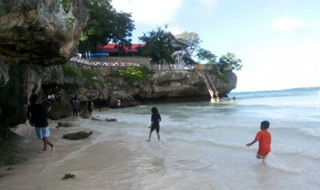 Pantai Bira di Tanjung Bira, Bulukumba Sulawesi Selatan