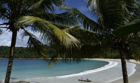 Pantai Gurango, Morotai Utara, Pulau Morotai, Maluku Utara.