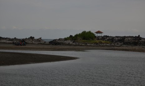 Pantai di Selatan Garut, Jawa Barat.