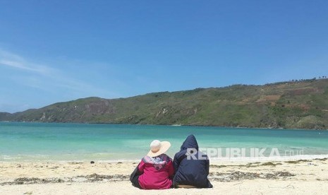 Pantai Kuta Mandalika di Lombok Tengah, NTB.