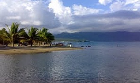 Pantai Lakban.