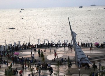 Pantai Losari Makassar