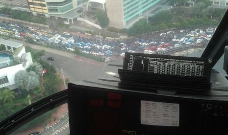 Pantauan udara demonstrasi supir taksi 