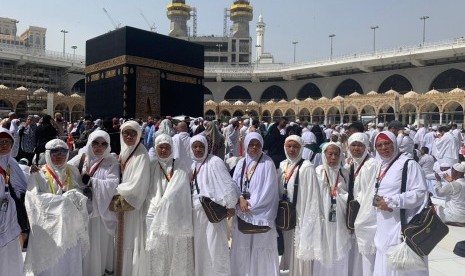 Kemenag Gandeng 16 Asuransi Umrah.