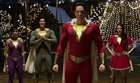 Para karakter pahlawan super di film Shazam!.