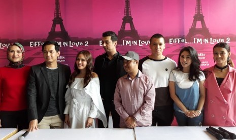 Para kru dan pemain Eiffel... I'm In Love 2 yang akan segera tayang tahun depan.