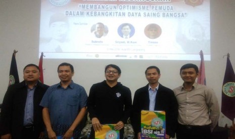 Para nara sumber seminar kebangsaan yang digelar di BSI Cengkareng, Selasa (31/5).