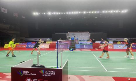 Para pemain Indonesia berlatih di Impact Arena jelang Thailand Open.