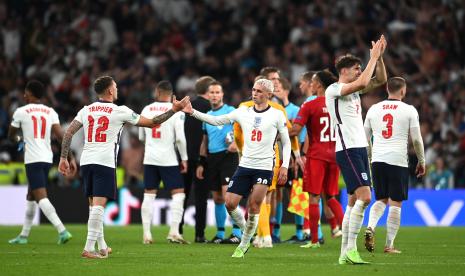 Para pemain Inggris merayakan kemenangan di semifinal UEFA EURO 2020 antara Inggris dan Denmark di London, Inggris, 07 Juli 2021.