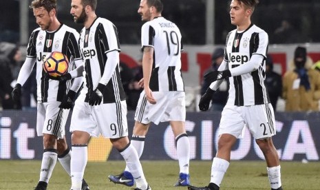 Para pemain Juventus pada laga Serie A lawan Fiorentina di Artemio Franchi, Senin (16/1) dini hari WIB. Juve kalah 1-2 pada laga ini.