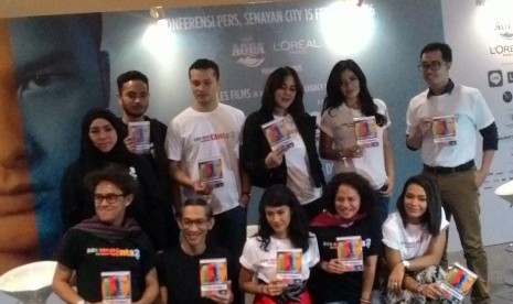 Para pemain, produser, sutradara, hingga musisi yang terlibat di penggarapan film AADC 2.