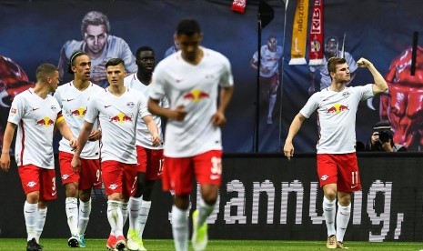 Para pemain RB Leipzig dalam satu pertandingan.