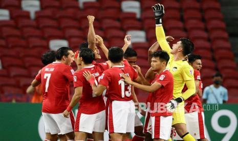 Para pemain Timnas Indonesia pada pertandingan leg kedua semifinal AFF Suzuki Cup 2020 antara Indonesia dan Singapura di Singapura, Sabtu, 25 Desember 2021. 