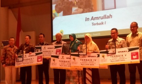 Para pemenang Literacy Awards yang diadakan oleh Baznas bekerja sama dengan Republika.