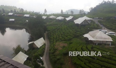 Suasana di Glamping Lakeside Rancabali, Bandung Selatan, Jawa Barat.