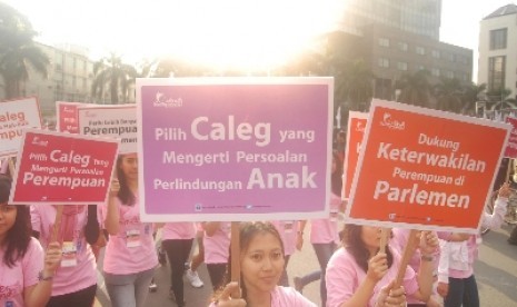 Para perempuan mendorong dan meningkatkan partisipasi serta keterwakilan perempuan di lembaga legislatif guna mencapai kesetaraan gender di berbagai bidang pembangunan nasional.