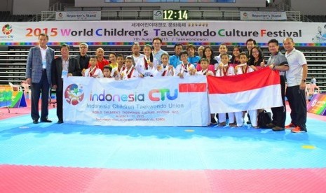 Para Taekwondoin Cilik Indonesia yang berlaga di arena World Children Taekwondo Union  yang berlangsung di Muju Korea Selatan 7-11 Agustus 2015.