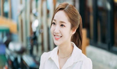 Park Min-young kasih bocoran karakternya dalam 'Cruel Story of Office Romance'.