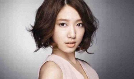 Park Shin Hye.