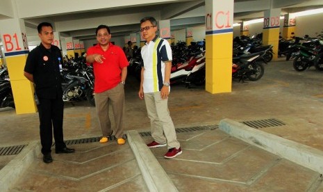 Parkir semi basement Sentra Timur Residence.