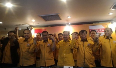 Partai Hanura menggumumkan pemberhentian Oesman Sapta Odang (OSO) dari Jabatan Ketua Umum Partai di Hotel Ambhara, Jakarta Selatan, Senin (15/1)