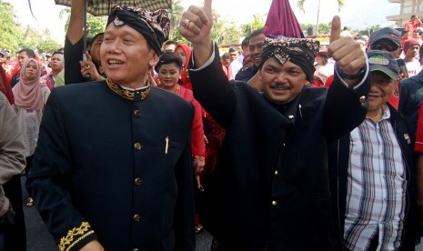 Pasangan bakal calon Bupati Semarang Mundjirin (kiri) dan wakilnya Ngesti Nugraha 