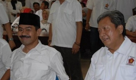 Pasangan cagub independen Pemilukada Lampung, Amalsyah (kiri) dan Gunadi