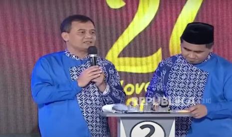 Pasangan calon gubernur dan wakil gubernur Jateng, Ahmad Luthfi-Gus Yasin Maimoen saat debat Pilgub Jawa Tengah.