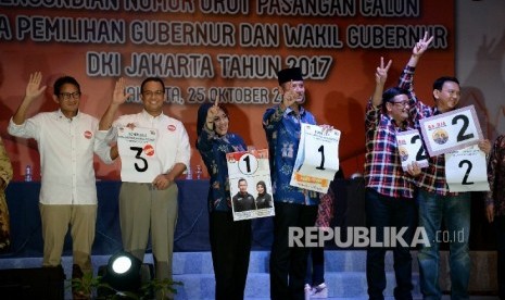 Three pair of Jakarta gubernatorial election candidates have signed declaration of peace and integrity campaign.