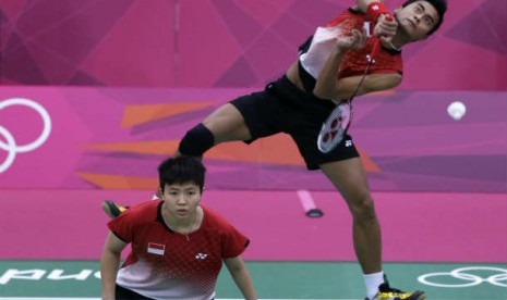 Pasangan ganda campuran Indonesia, Tontowi Ahmad dan Liliyana Natsir.