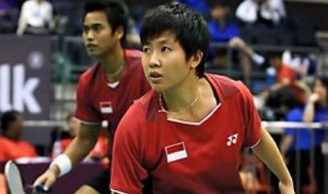 Pasangan ganda campuran Indonesia, Tontowi Ahmad/Liliyana Natsir lolos ke semifinal Olimpiade London 2012.