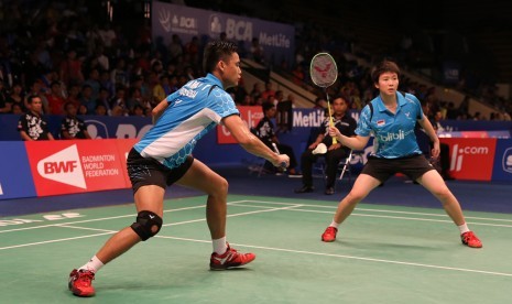 Pasangan ganda campuran, Tontowi Ahmad/Liliyana Natsir melangkah ke perempat final BCA Indonesia Open 2015