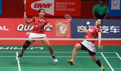 Pasangan ganda putri Indonesia, Greysia Polii/Nitya Krishinda Maheswari berlaga di babak kedua Total BWF World Championship 2015, Rabu (12/8)