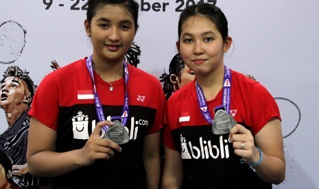 Pasangan ganda putri junior Indonesia, Jauza Fadhila Sugiarto/Ribka Sugiarto menjadi runner up Juara Dunia Junior 2017