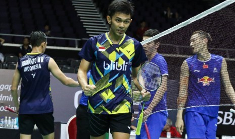 Pasangan muda ganda putra Indonesia, Fajar Alfian/M Rian Ardianto berhasil mengalahkan pasangan Cina, Zhang Nan/Liu Cheng di babak pertama Singapore Open Super Series 2017, Rabu (12/4).