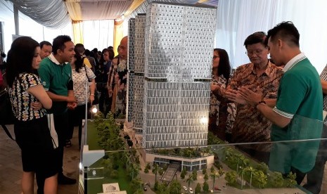 Pasar mahasiswa kini menjadi potensi bisnis properti yang menguntungkan. Tampak maket apartemen Pacific Garden Style