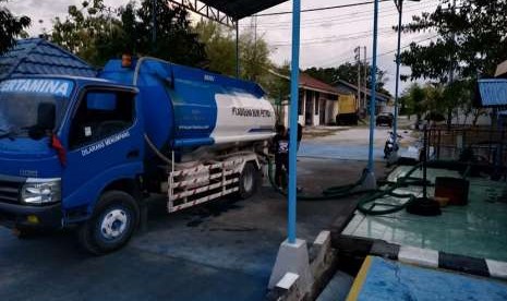 Pasca gempa Palu dan Donggala, Pertamina bergerak cepat memenuhi kebutuhan BBM untuk Rumah Sakit dan PLN. Saat ini telah disalurkan Solar 1500 liter untuk RS Undata Palu, 2000 liter untuk PLN Area Palu, 5000 liter ke Posko Basarnas Palu, 2000 liter dan Premium 2000 liter untu RS Parigi.