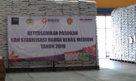 Pasokan beras medium di gudang Bulog