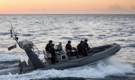 Patroli penjaga pantai Australia.