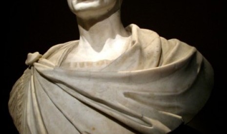 Patung Julius Caesar