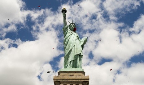 Patung LIberty, salah satu obyek wisata di Amerika Serikat.