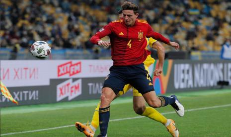 Pau Torres, Bek muda Spanyol dan Villareal.