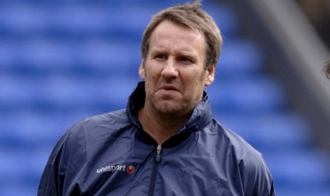 Paul Merson, eks gelandang Arsenal yang pernah kecanduan berjudi.