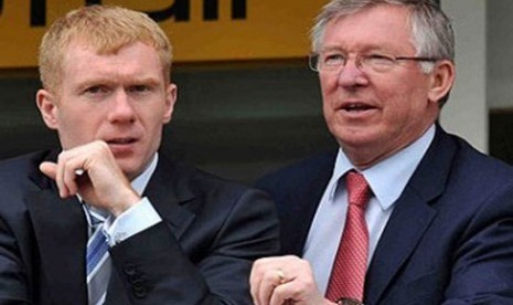 Paul Scholes dan Alex Ferguson. 