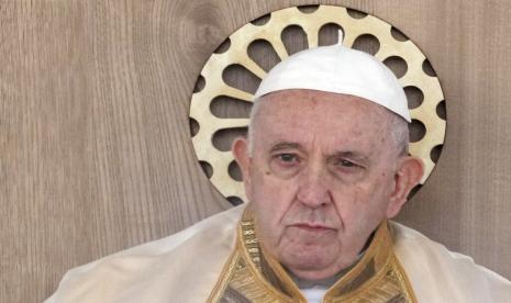 Paus Fransiskus Desak Putin Hentikan Kekerasan di Ukraina
