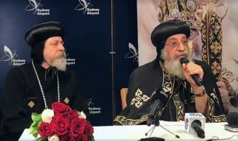 Paus Tawadros II melakukan konpresni pers ketika berkunjung ke Australia.