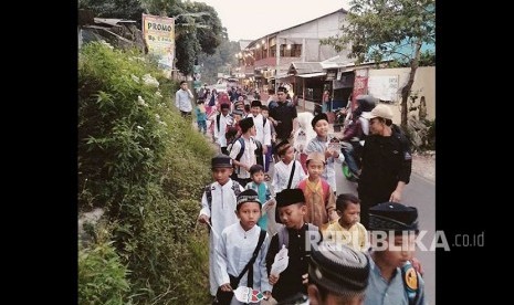 Pawai ramadhan SMP kreatif iHAQi.